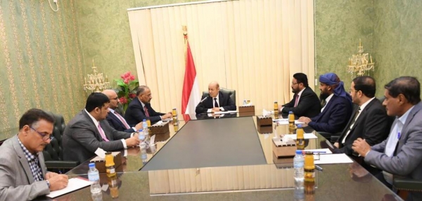 بعد شهر من تشكيله.. "الرئاسي اليمني" يتحرك على 3 مسارات لإنهاء الأزمة