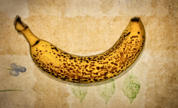 ماهو سر البقع البنية الموجودة على قشر الموز؟