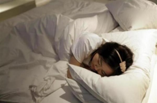 إليك 7 نصائح للحصول على نوم أفضل خلال الصيف