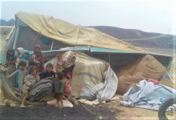 خاصة في مخيمات النازحين.. الأمم المتحدة تحذّر من تعرض 900 ألف يمني لمخاطر الشتاء القارس