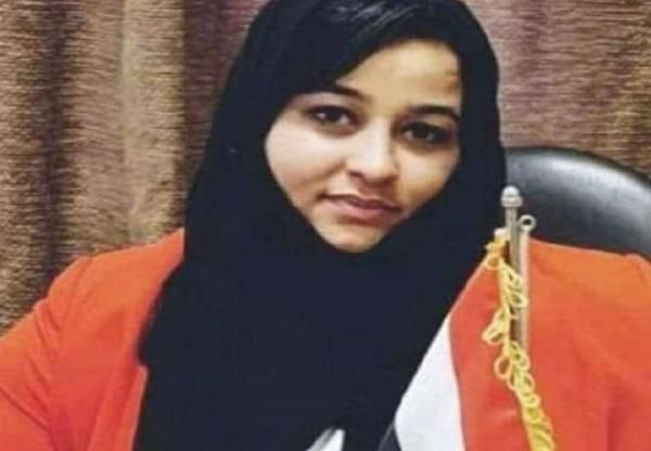 ممنوعة من الزيارة والاتصال .. ميليشيا الحوثي تواصل إخفاء الناشطة "العرولي" للشهر السابع على التوالي