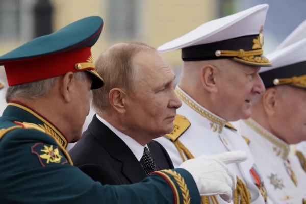 بوتين يقر بصعوبات شرق أوكرانيا وزيلينسكي  يتحدث عن خسائر روسيا خلال الحرب