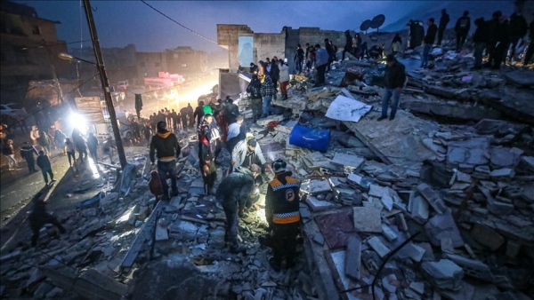 أكثر من 4 آلاف قتيل و19 ألف جريح في زلزال مدمر يضرب تركيا وسوريا
