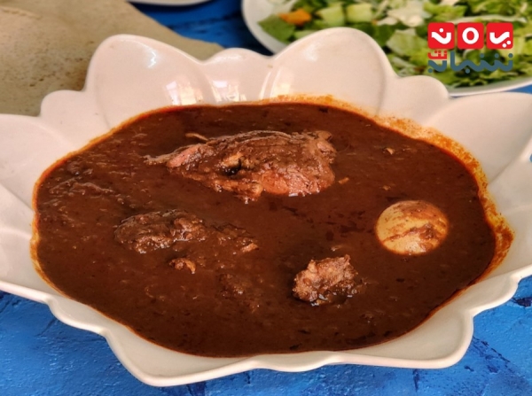 أكلة "الزقني" الأثيوبية تستحوذ على مذاق اليمنيين في صنعاء