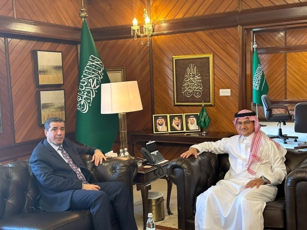 سفيرا اليمن والسعودية لدى الدوحة يبحثان جهود المملكة المواجهة التحديات الاقتصادية في اليمن