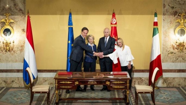 اتفاق "شراكة استراتيجية" بين تونس والاتحاد الأوروبي: وقف الهجرة وإنعاش الاقتصاد