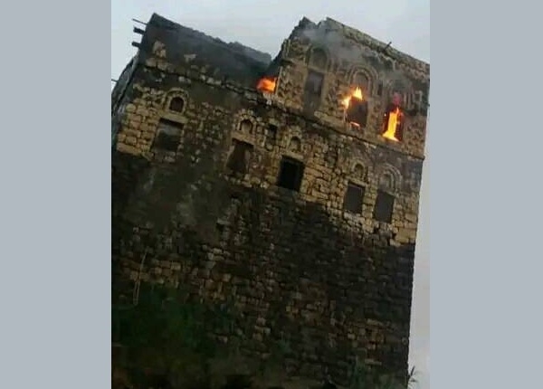 اليمن..وفاة وإصابة ستة أشخاص واحتراق ثلاثة منازل جراء الصواعق الرعدية