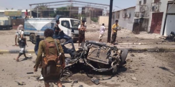 نجاة قيادي في قوات المجلس الانتقالي من سيارة مفخخة وإصابة 5 من مرافقيه في أبين