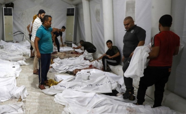 بمؤتمر صحفي وسط الجثث صحة غزة: الاحتلال خدع مطران الكنيسة الإنجيلية ببريطانيا ثم قصف المستشفى