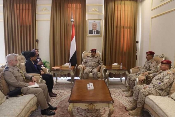 وزير الدفاع: إيران تواصل مد الحوثيين بالأسلحة لزعزعة وتهديد الملاحة الدولية