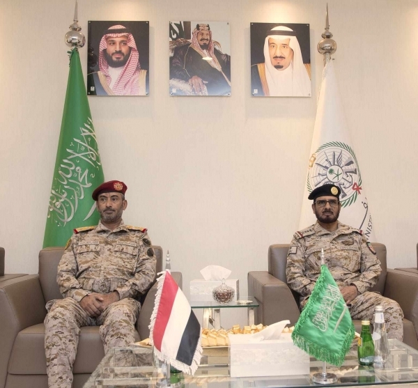 اليمن والسعودية يبحثان تعزيز قدرات الجيش الوطني في ظل التصعيد الحوثي