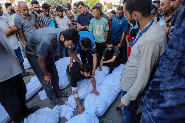 صحة غزة: 363 شهيداً وجريحا في 18 مجزرة جديدة والاحتلال يشدد حصاره على مجمع ناصر الطبي