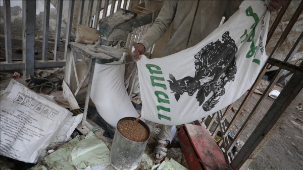 "الأعلاف".. طعام سكان شمال غزة للبقاء على قيد الحياة