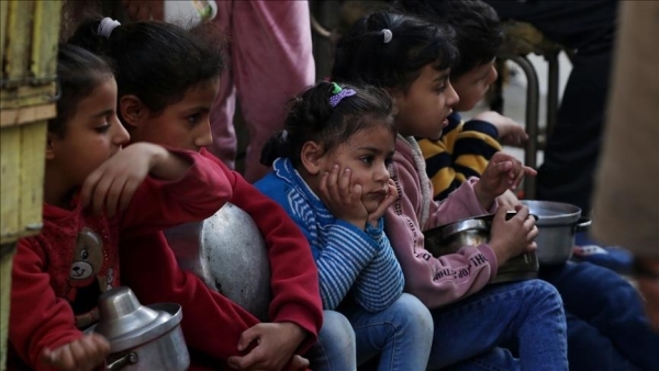 جرّاح بريطاني عائد من غزة: رأيت طفلة تعاني من حروق شديدة لدرجة أنك ترى "عظام وجهها"
