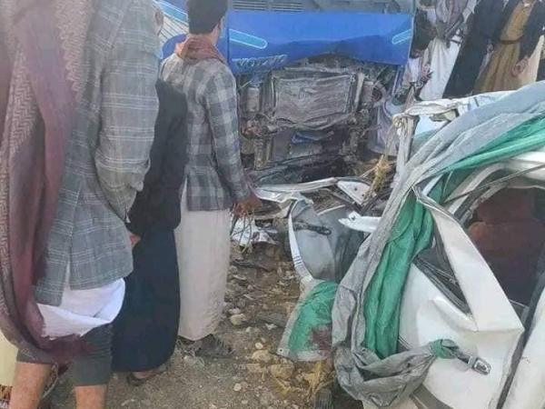 وفاة وإصابة 13 مدنياً في حادث مُروّع في بني صُريم بعمران