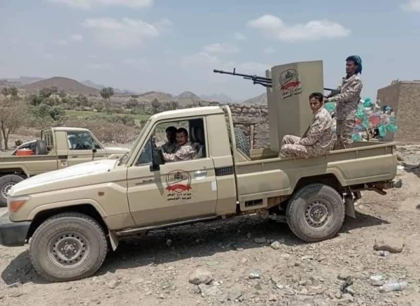 في تصعيد جديد.. مقتل أربعة جنود في مواجهات مع مليشيا الحوثي جنوبي "تعز" 