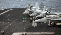 الحوثيون يعلنون استهداف حاملة الطائرات "إيزنهاور" و 4 سفن في البحر الأحمر