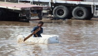 تحذيرات من فيضانات مفاجئة بسبب هطول الأمطار الغزيرة على أجزاء واسعة من اليمن في الأيام المقبلة