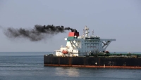 بلومبيرغ: السفن تطلق ملايين الأطنان الإضافية من انبعاثات الكربون لتجنب هجمات الحوثيين