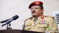 وزير الدفاع: قواتنا المسلحة تخوض اليوم معركة وطنية في مواجهة مليشيا الحوثي